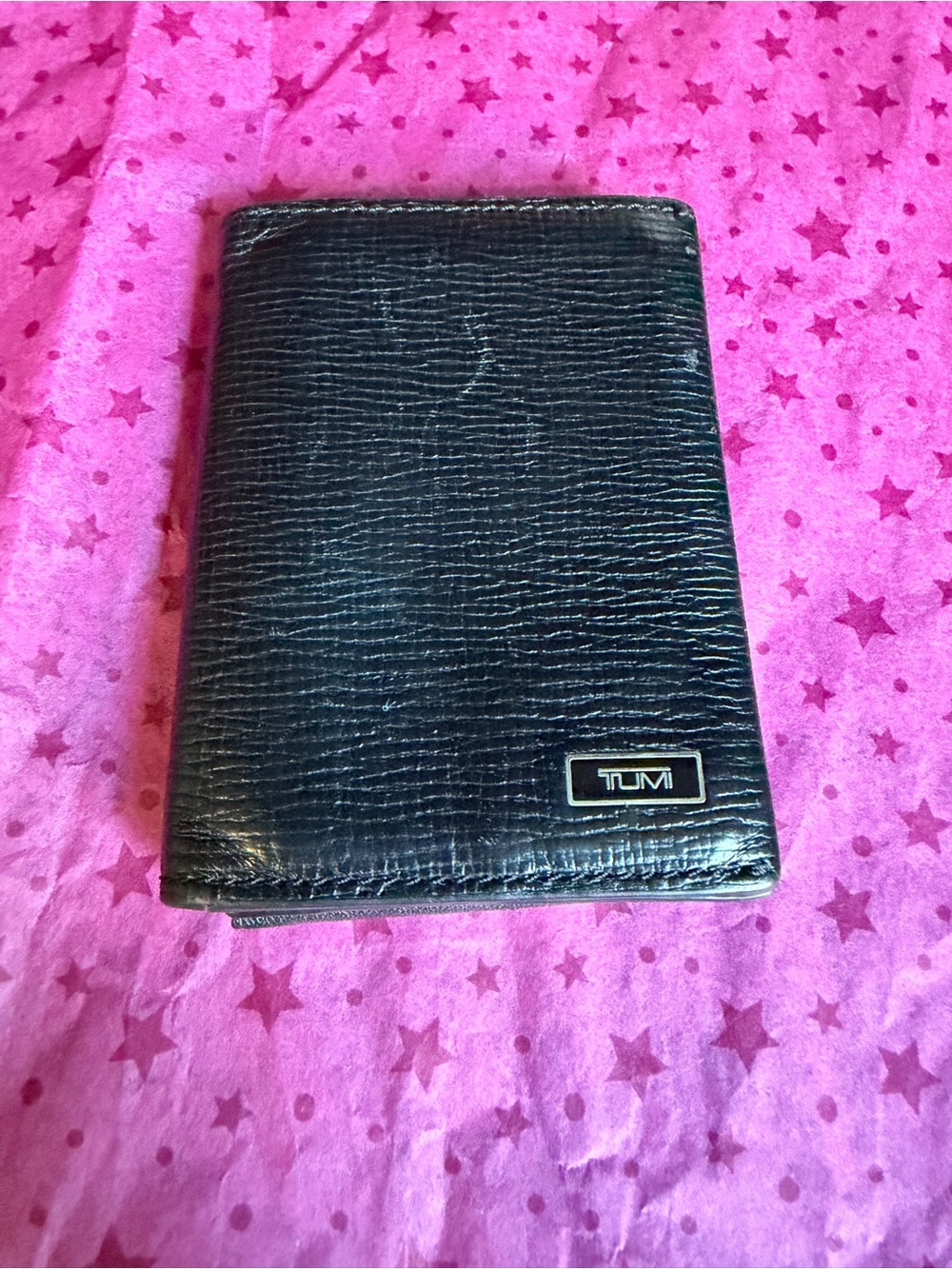 TUMI Nassau Leather Gusseted Card Case Wallet